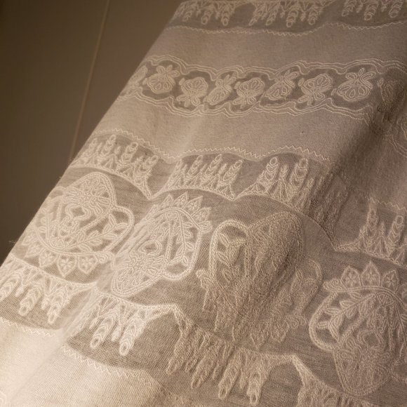 Off white Loft short sleeve top - Picture 2 of 4